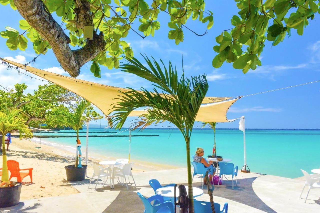 Kaz Kreol Beach Hotel Ocho Rios Exterior photo